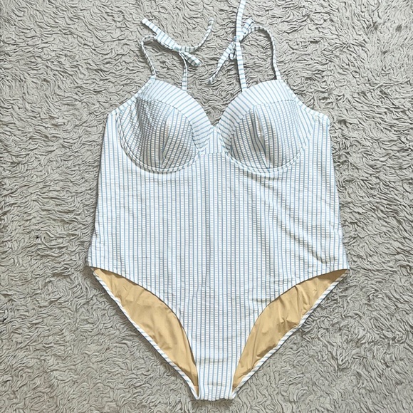 Old Navy Swimsuit Tie-Shoulder Striped Seersucker Underwire One Piece 4X New - Picture 3 of 5